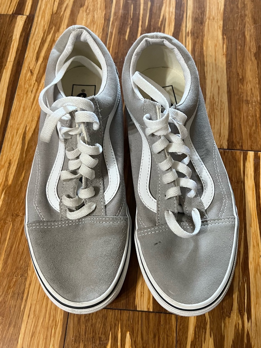 Vans Gray and White Suede Low-Top Sneakers Womens Sz 7.5